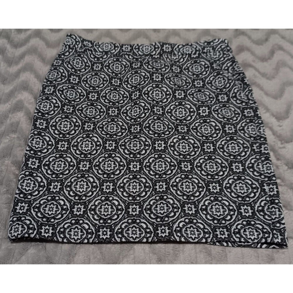 Roz & Ali Womens Size 1X Gray Mandala Straight Pencil Skirt